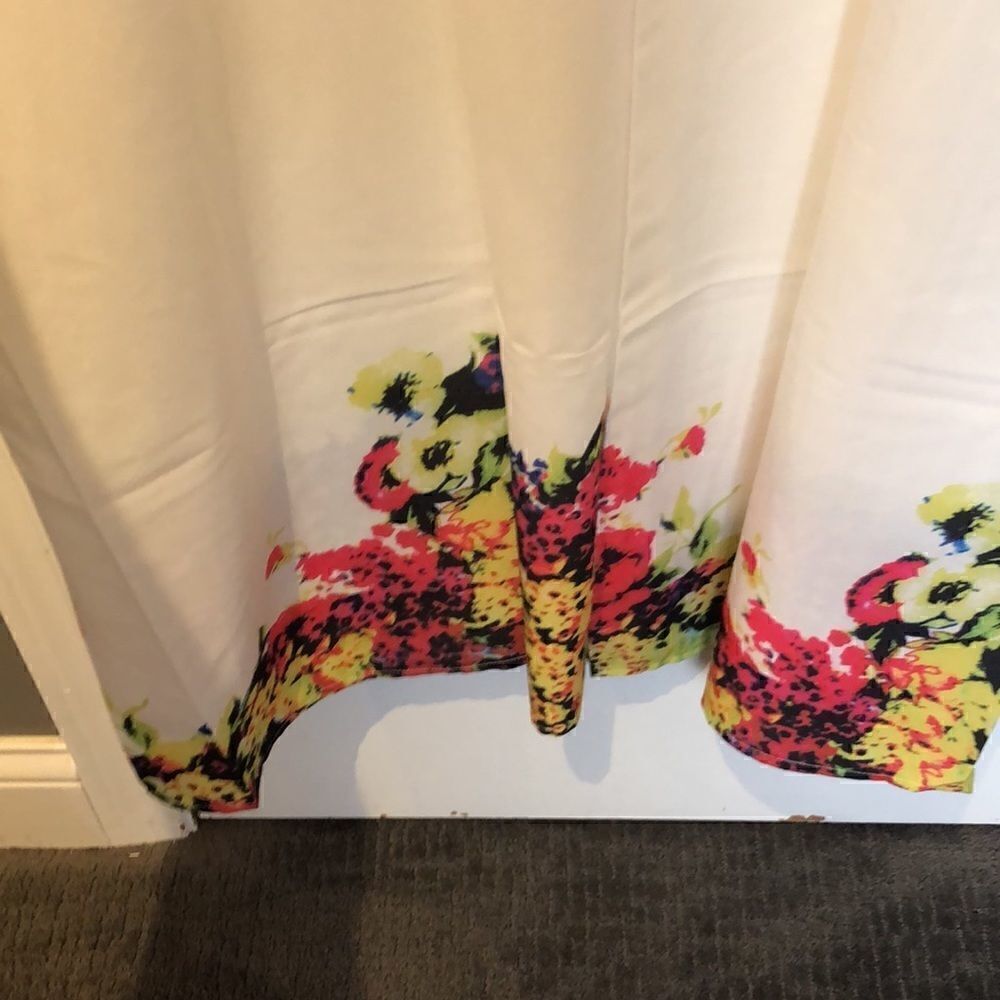 COPY - Floral Maxi dress - Picture 5 of 7